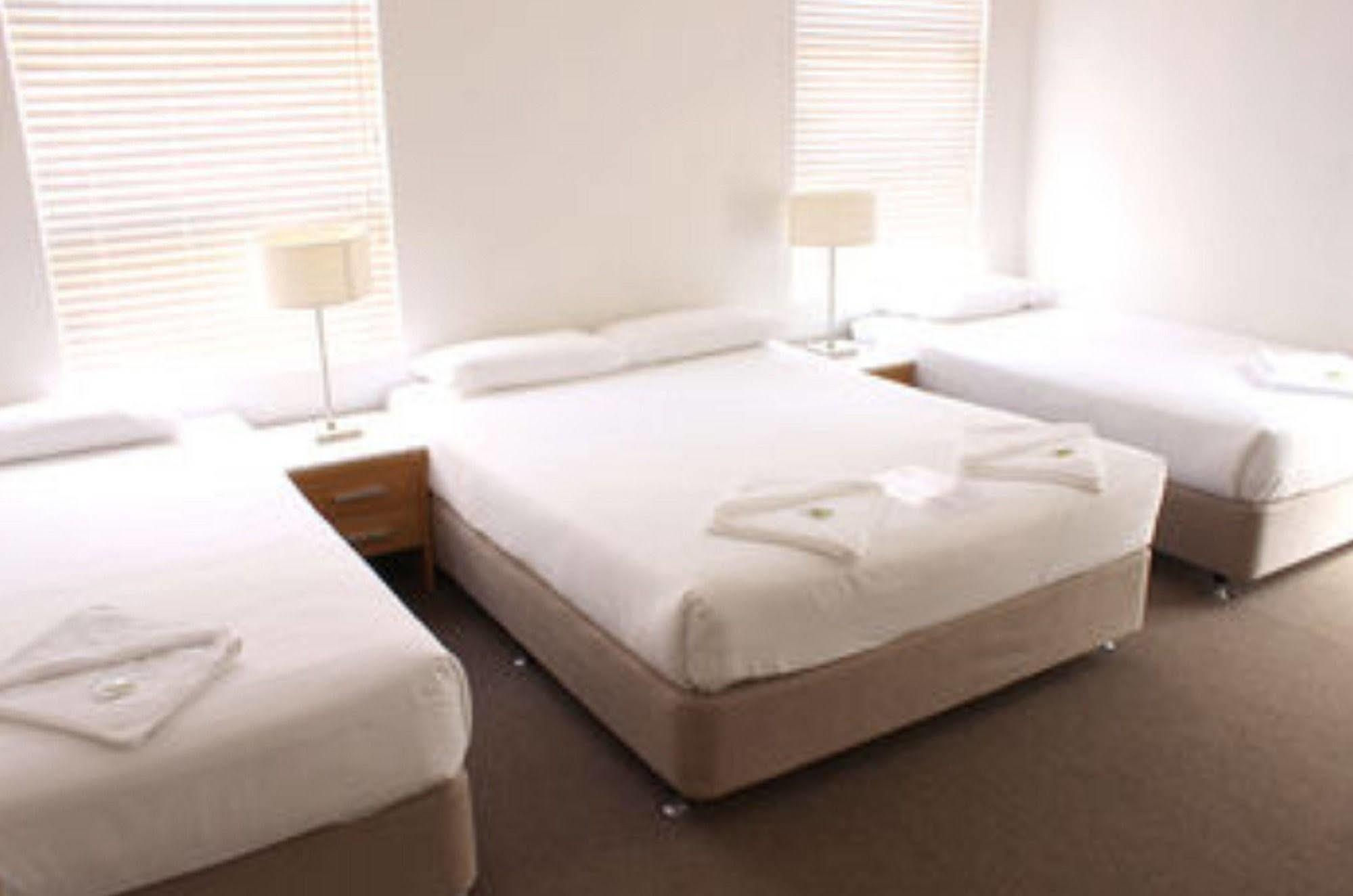 Cbd Hotel Ньюкасл Экстерьер фото