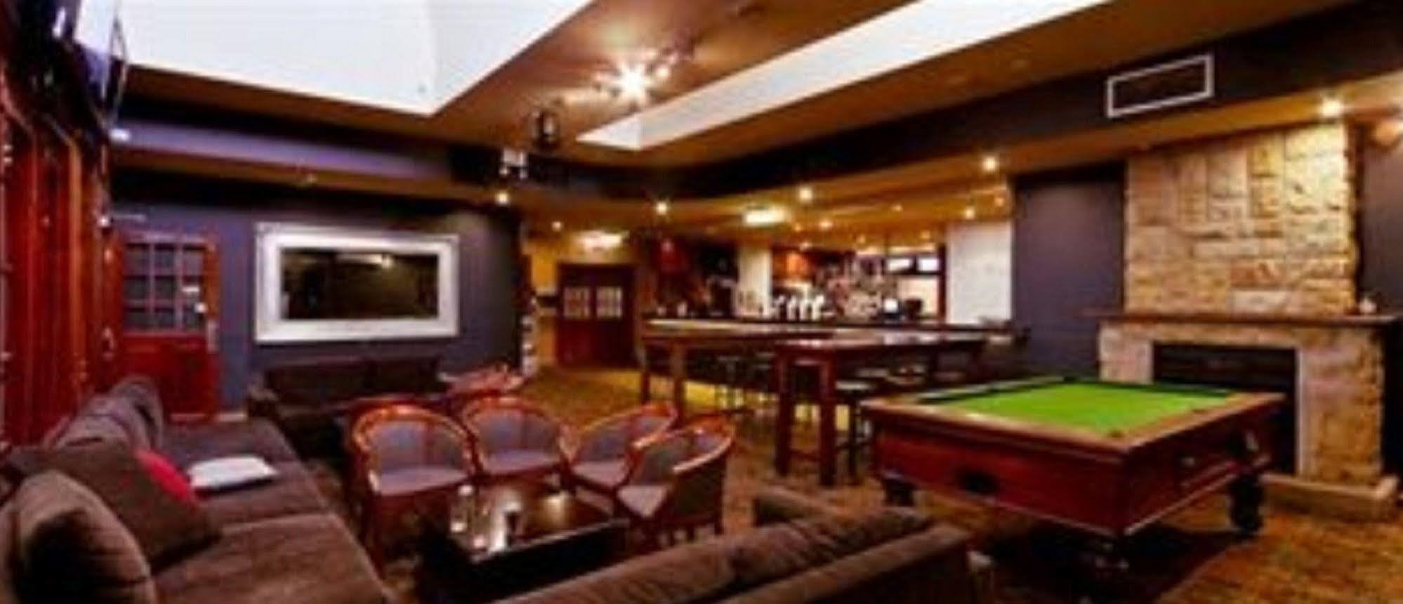 Cbd Hotel Ньюкасл Экстерьер фото