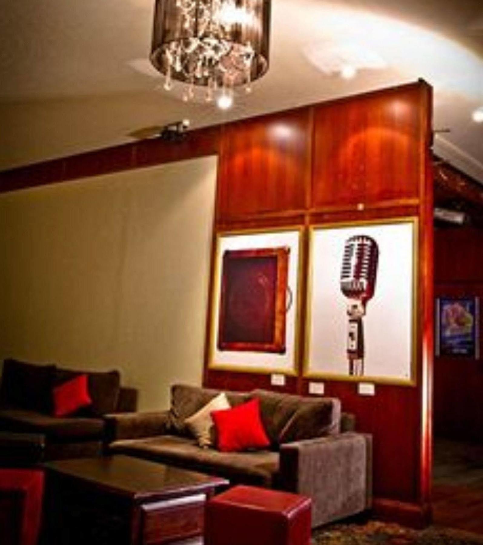 Cbd Hotel Ньюкасл Экстерьер фото